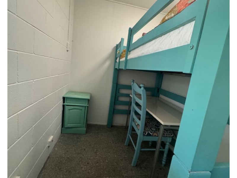 36 CARLISLE CRESCENT, Bloomsbury QLD 4799