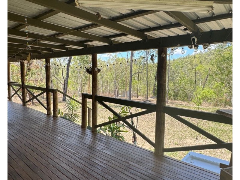 36 CARLISLE CRESCENT, Bloomsbury QLD 4799