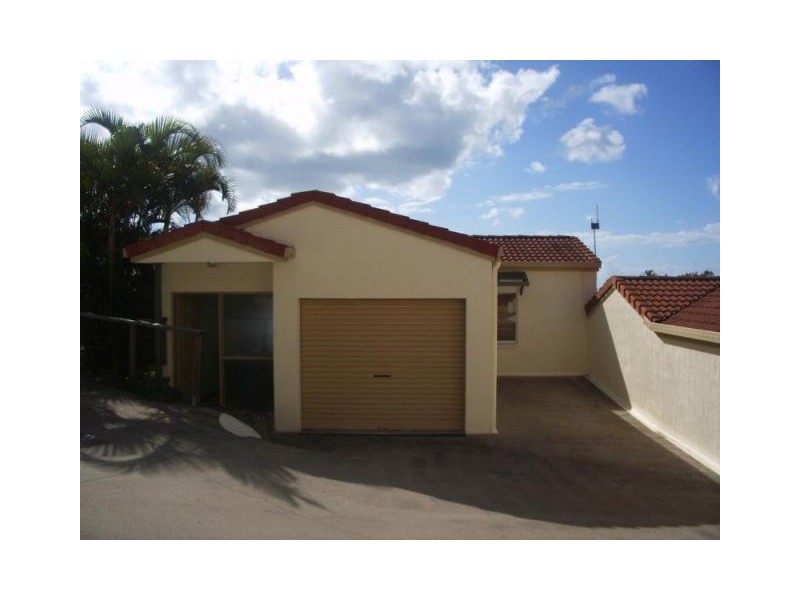 12 ESHELBY DRIVE  U15 REEFSIDE VILLAS, Cannonvale QLD 4802