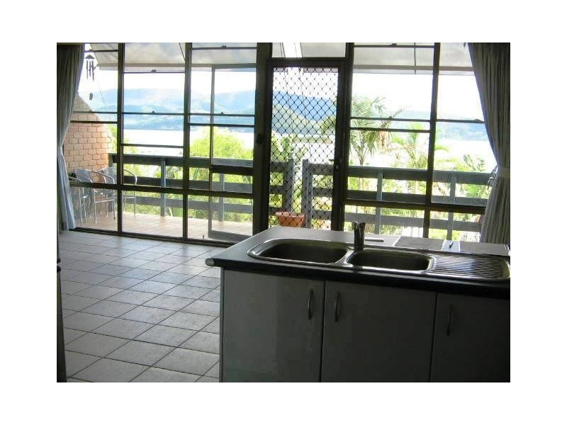 UNIT 10    VICTORIA TOWERS LEWIS ST, Airlie Beach QLD 4802