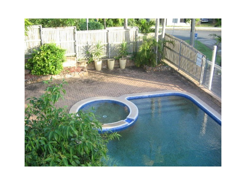 UNIT 10    VICTORIA TOWERS LEWIS ST, Airlie Beach QLD 4802