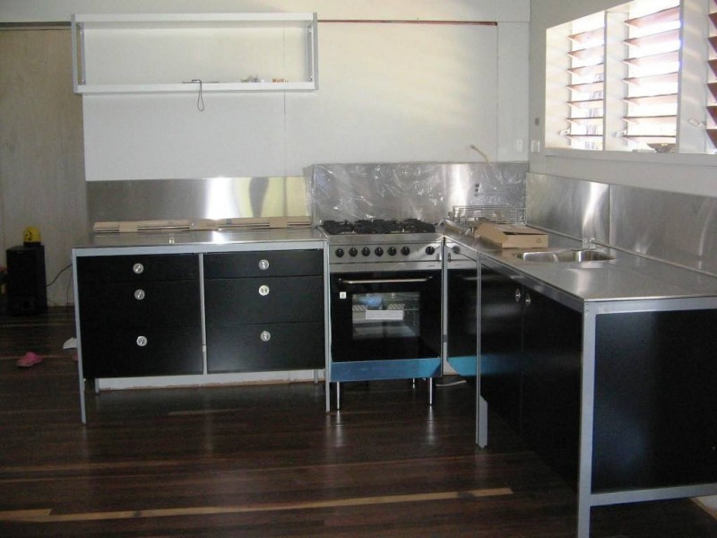 19 RATTRAY AVE, Hideaway Bay QLD 4800