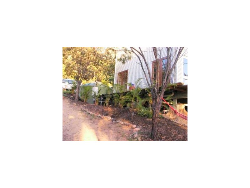 19 RATTRAY AVE, Hideaway Bay QLD 4800