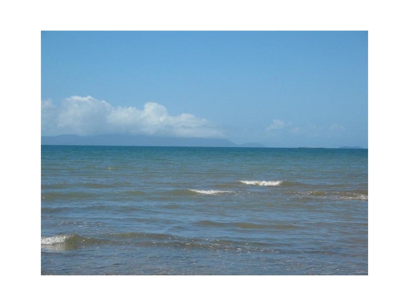17  SHANNON ST, Midge Point QLD 4799