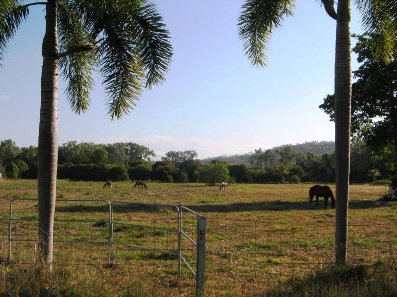 LOT 13  BUNDESEN AVE MIDGE POINT 4799, Whitsundays QLD 4802