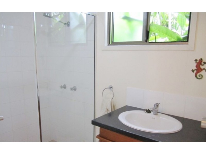 29 Bundesen Ave, Midge Point QLD 4799