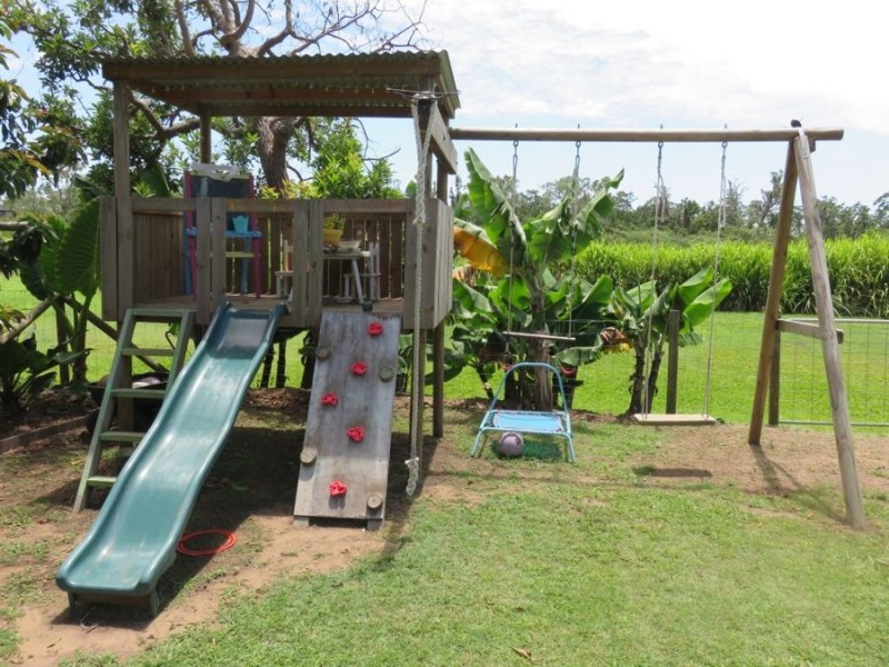 29 Bundesen Ave, Midge Point QLD 4799