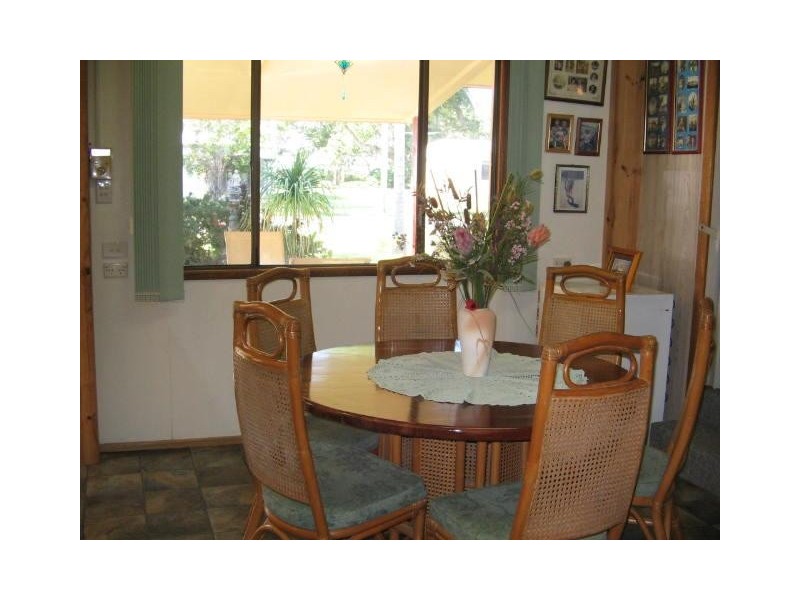 4 BURTON ST MIDGE POINT  4799, Whitsundays QLD 4802