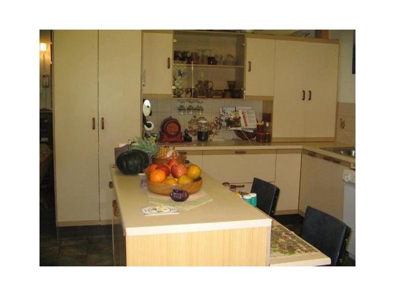 4 BURTON ST MIDGE POINT  4799, Whitsundays QLD 4802