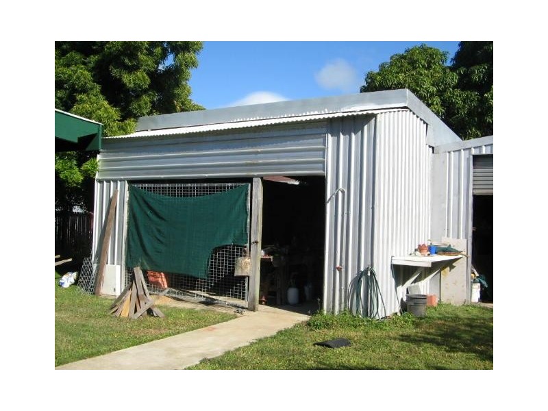 4 BURTON ST MIDGE POINT  4799, Whitsundays QLD 4802