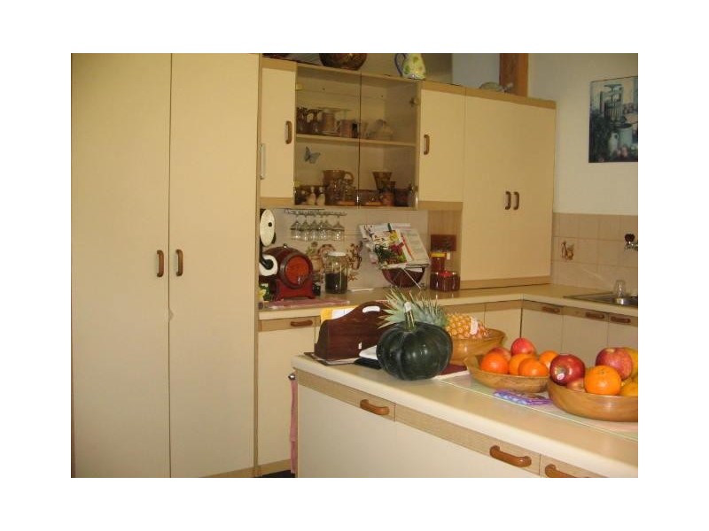 4 BURTON ST MIDGE POINT  4799, Whitsundays QLD 4802