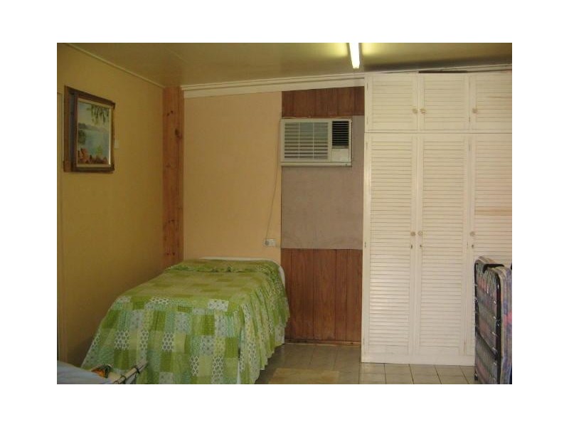 4 BURTON ST MIDGE POINT  4799, Whitsundays QLD 4802