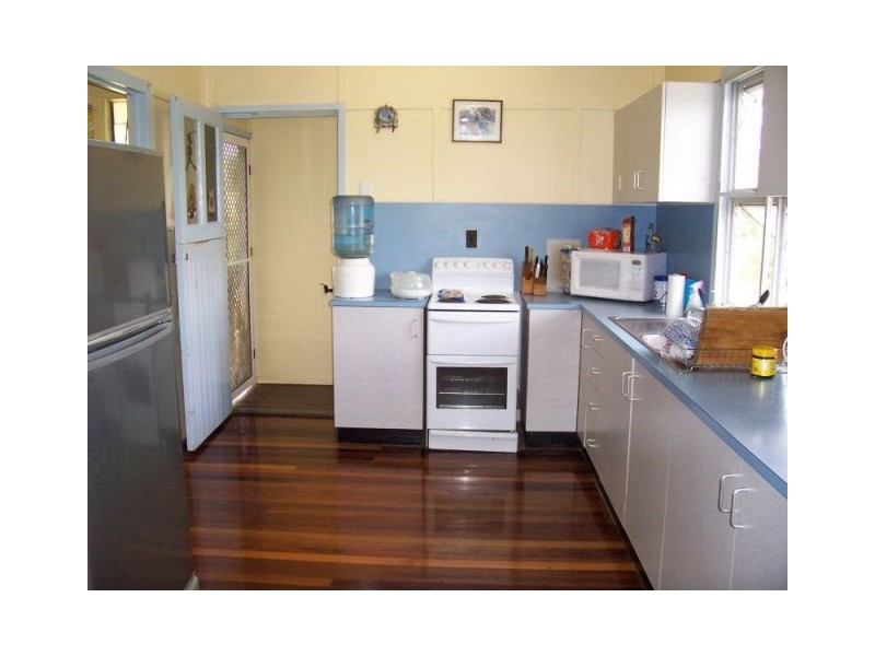 155 WHITSUNDAY DRIVE, Bloomsbury QLD 4799