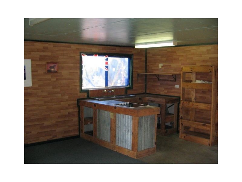 155 WHITSUNDAY DRIVE, Bloomsbury QLD 4799