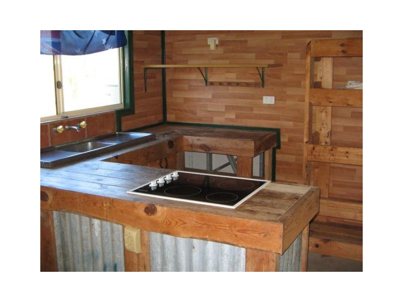 155 WHITSUNDAY DRIVE, Bloomsbury QLD 4799