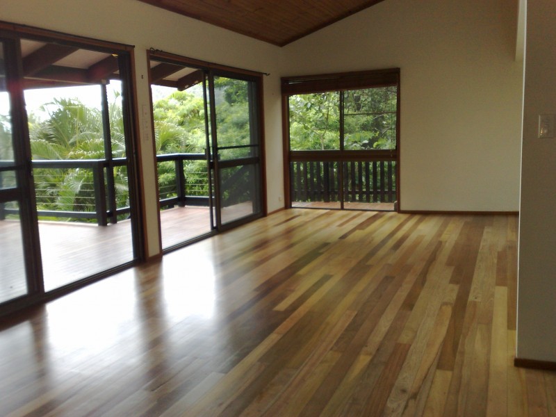 13 WOODWARK CRESCENT CANNONVALE, Whitsundays QLD 4802