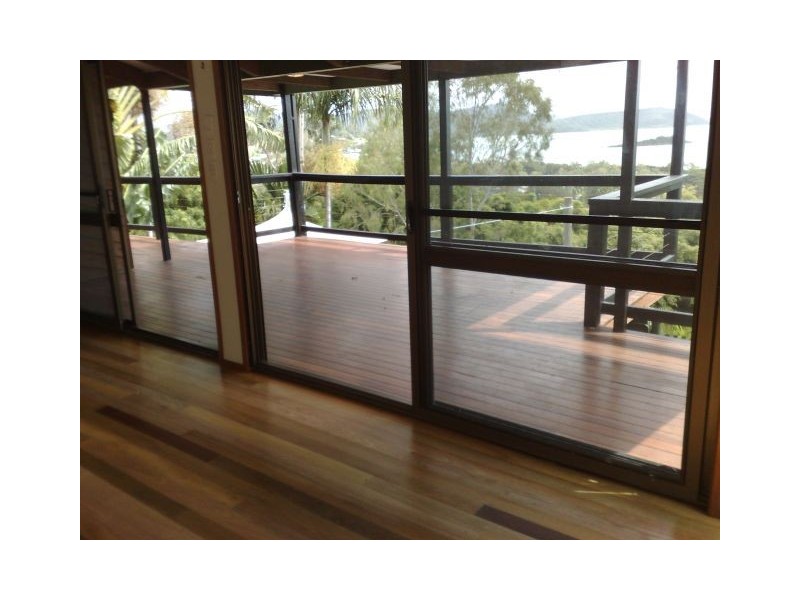 13 WOODWARK CRESCENT, Cannonvale QLD 4802