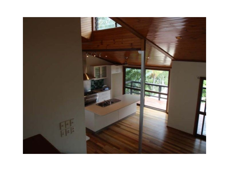 13 WOODWARK CRESCENT, Cannonvale QLD 4802