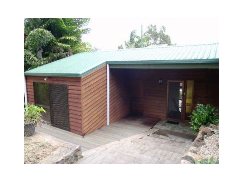 13 WOODWARK CRESCENT, Cannonvale QLD 4802