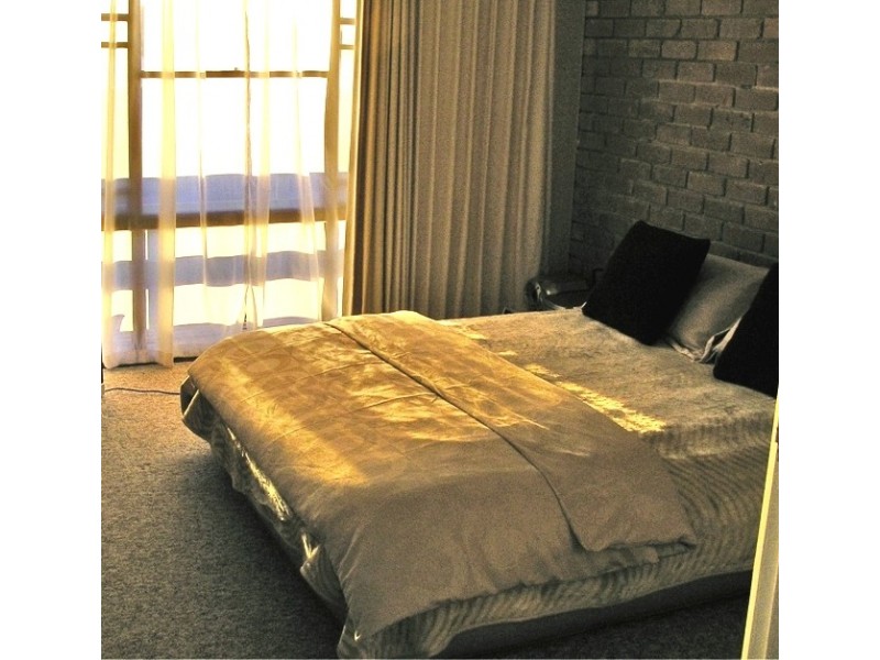 2 LEWIS ST  U 14 VICTORIA TOWERS, Airlie Beach QLD 4802