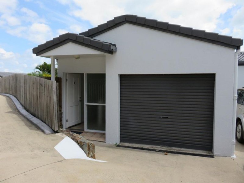 UNIT 15 REEFSIDE VILLAS 12 ESHELBY DRIVE, Cannonvale QLD 4802
