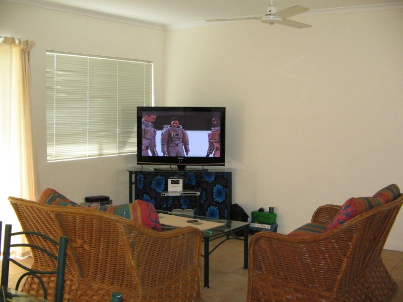 UNIT 22  REEFSIDE VILLAS ESHELBY DRIVE CANNONVALE, Whitsundays QLD 4802