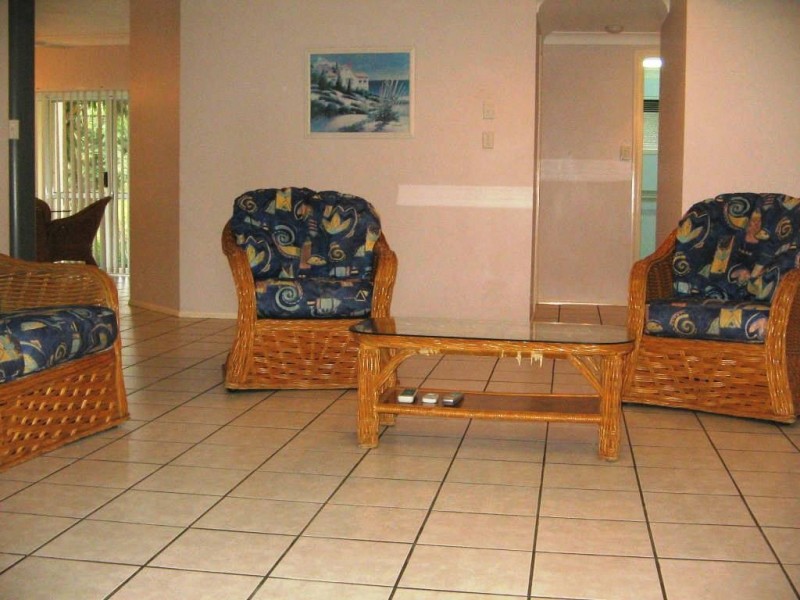 UNIT 23 SAILZ VILLAS CANNONVALE, Whitsundays QLD 4802