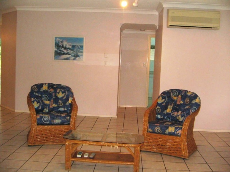UNIT 23 SAILZ VILLAS CANNONVALE, Whitsundays QLD 4802