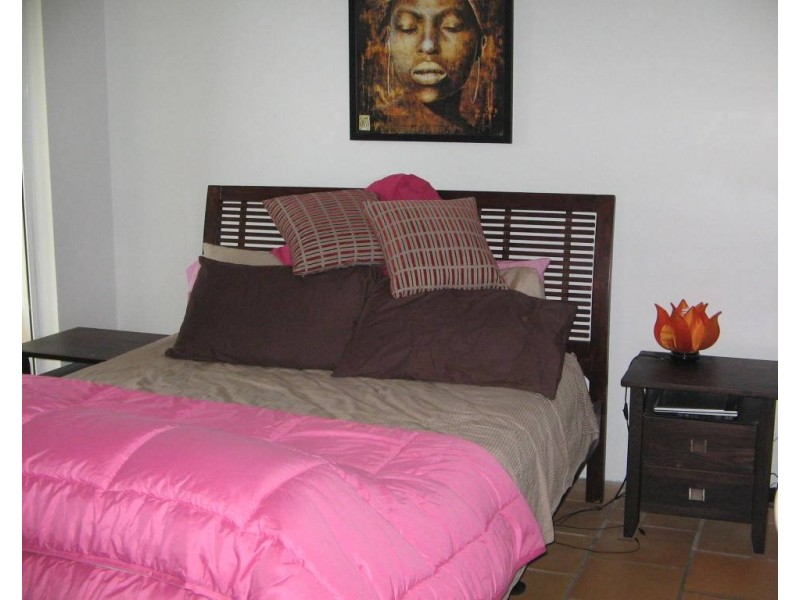 UNIT 2  REEFSIDE ESHELBY DR CANNONVALE, Whitsundays QLD 4802