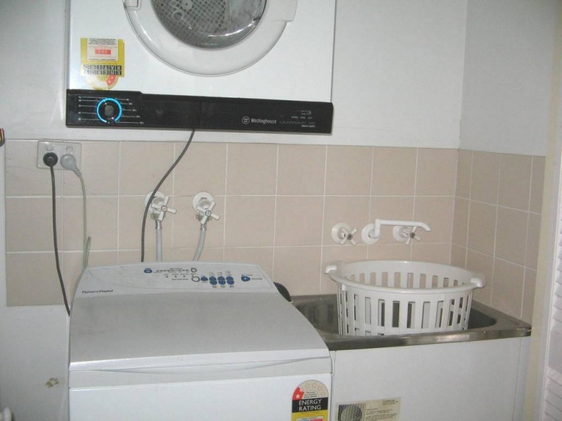 UNIT 2  REEFSIDE ESHELBY DR CANNONVALE, Whitsundays QLD 4802