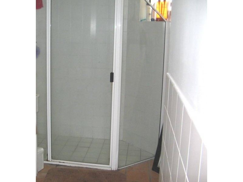 UNIT 2  REEFSIDE ESHELBY DR CANNONVALE, Whitsundays QLD 4802