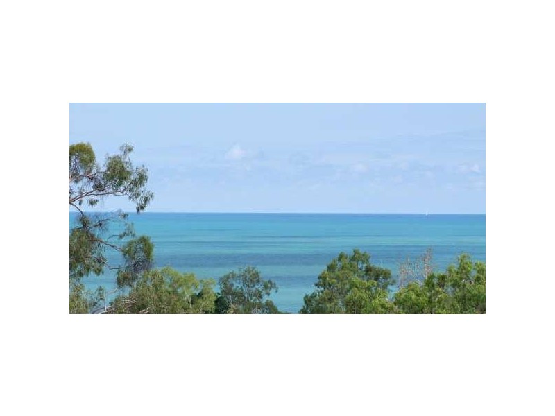 UNIT 2  REEFSIDE ESHELBY DR CANNONVALE, Whitsundays QLD 4802