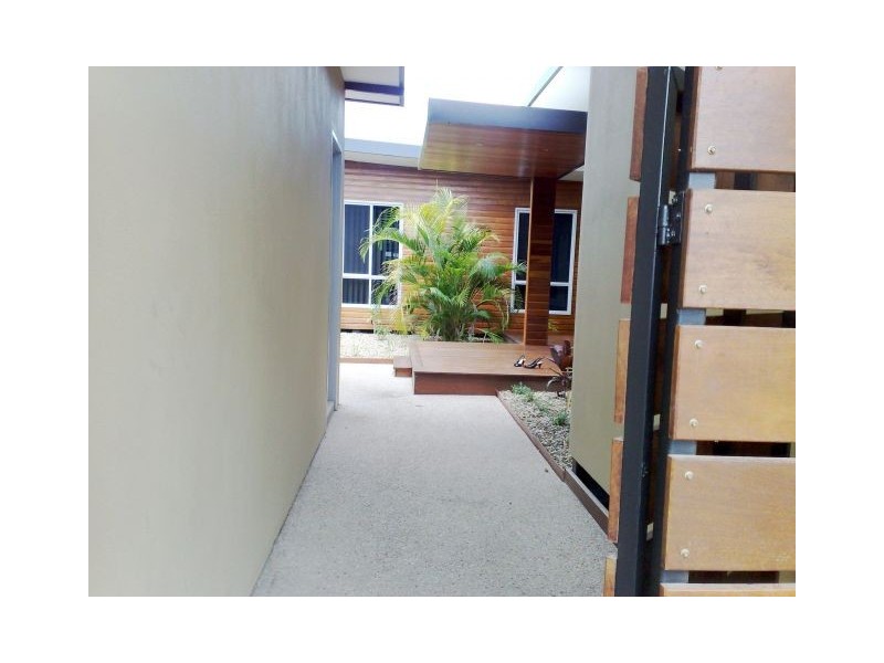 5 MELALEUCA CLOSE, Mount Julian QLD 4800