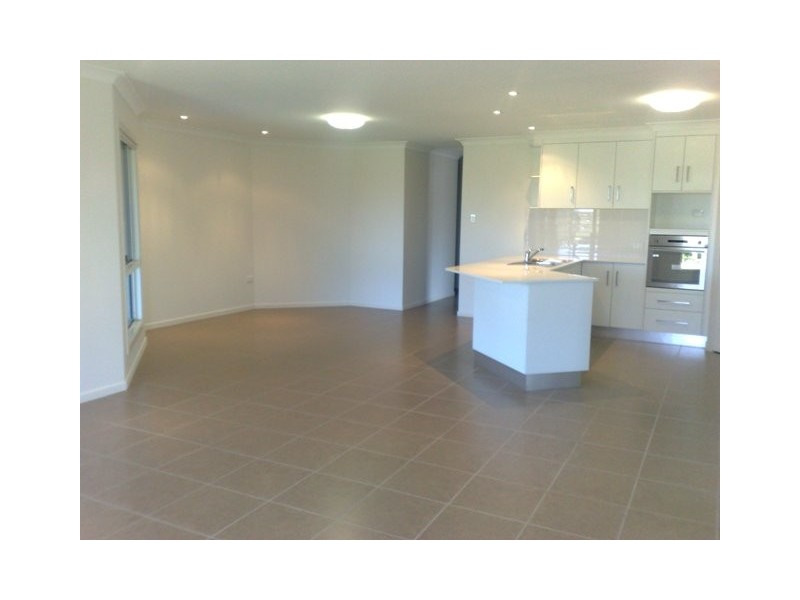 1 HONEY MYRTLE STREET, Proserpine QLD 4800