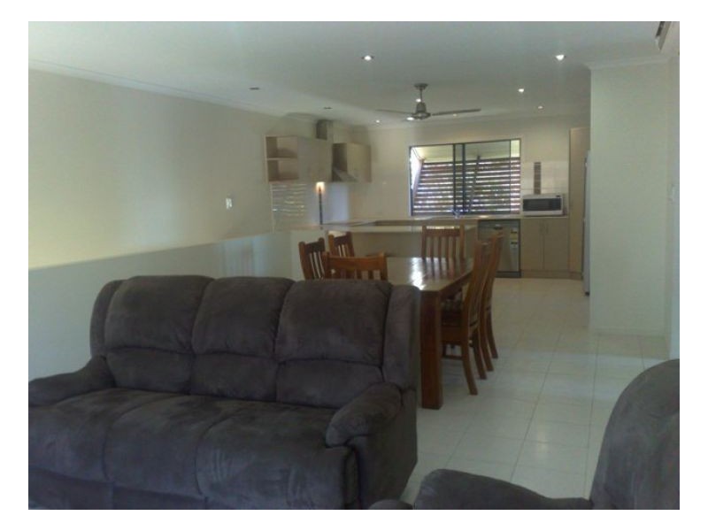 3/16 MARATHON ST, Proserpine QLD 4800