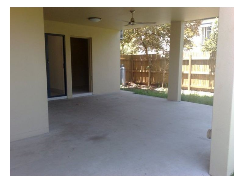 3/16 MARATHON ST, Proserpine QLD 4800
