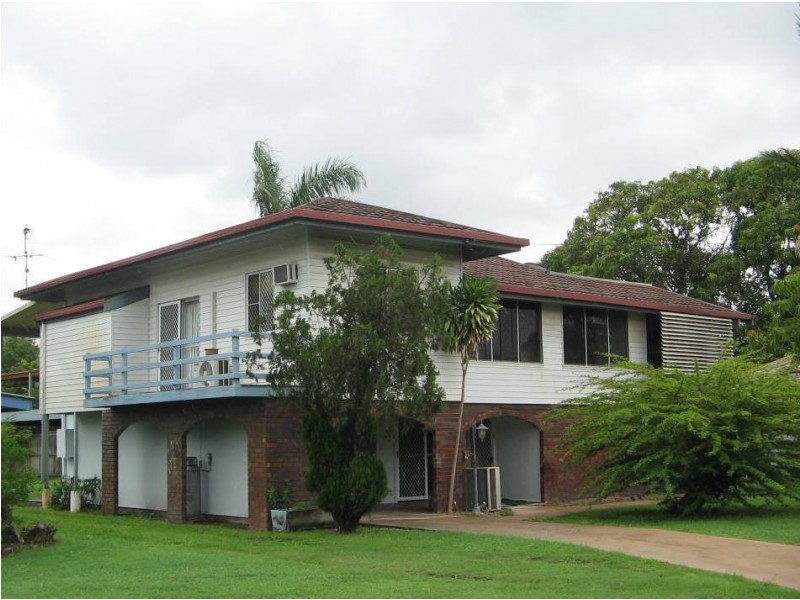 8 EDWARD STREET, Proserpine QLD 4800