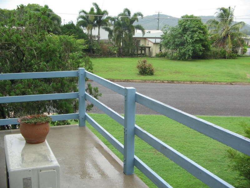 8 EDWARD STREET, Proserpine QLD 4800