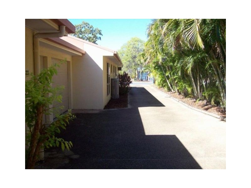 UNIT 2 23 MARINE PARADE, Midge Point QLD 4799