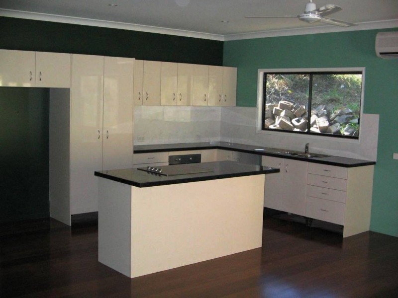 41 ESHELBY DRIVE, Cannonvale QLD 4802