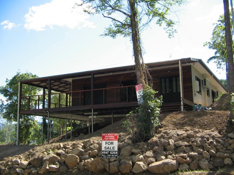 41 ESHELBY DRIVE, Cannonvale QLD 4802