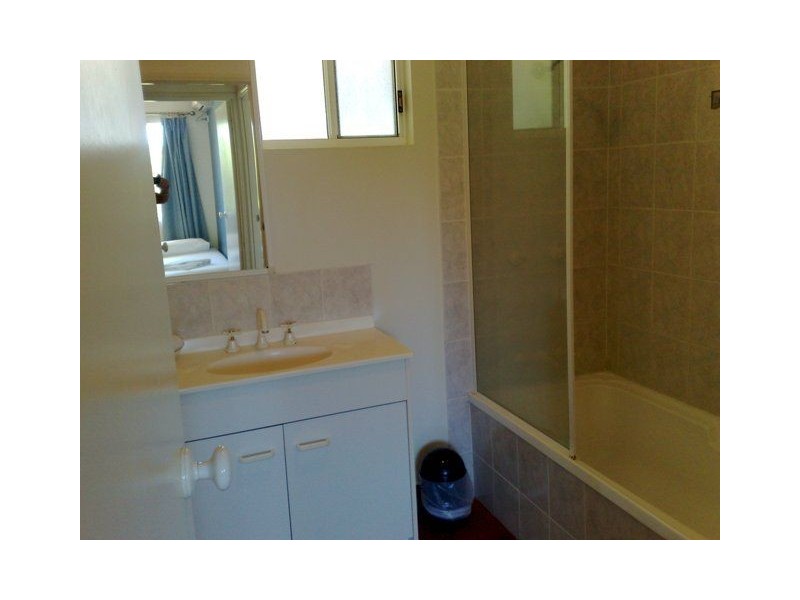 UNIT 33/ 12 REEFSIDE VILLAS CANNONVALE, Whitsundays QLD 4802