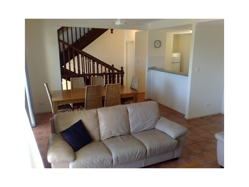 UNIT 33/ 12 REEFSIDE VILLAS CANNONVALE, Whitsundays QLD 4802