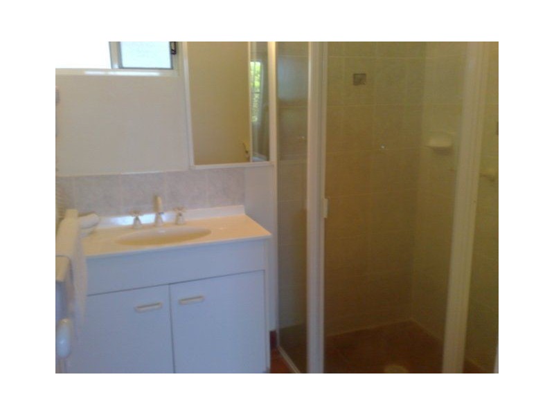 12 ESHELBY DRIVE, Cannonvale QLD 4802