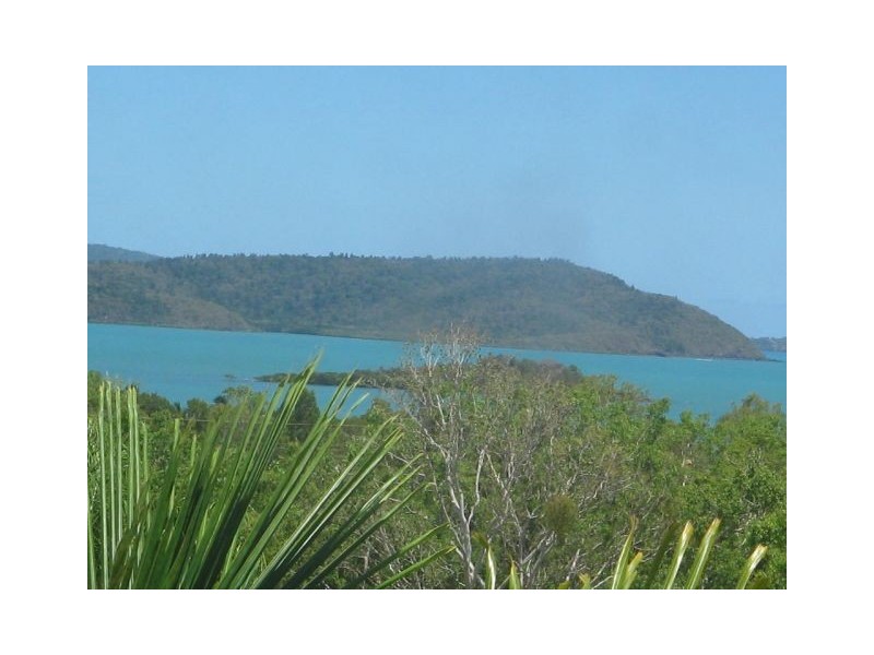 12 ESHELBY DRIVE, Cannonvale QLD 4802