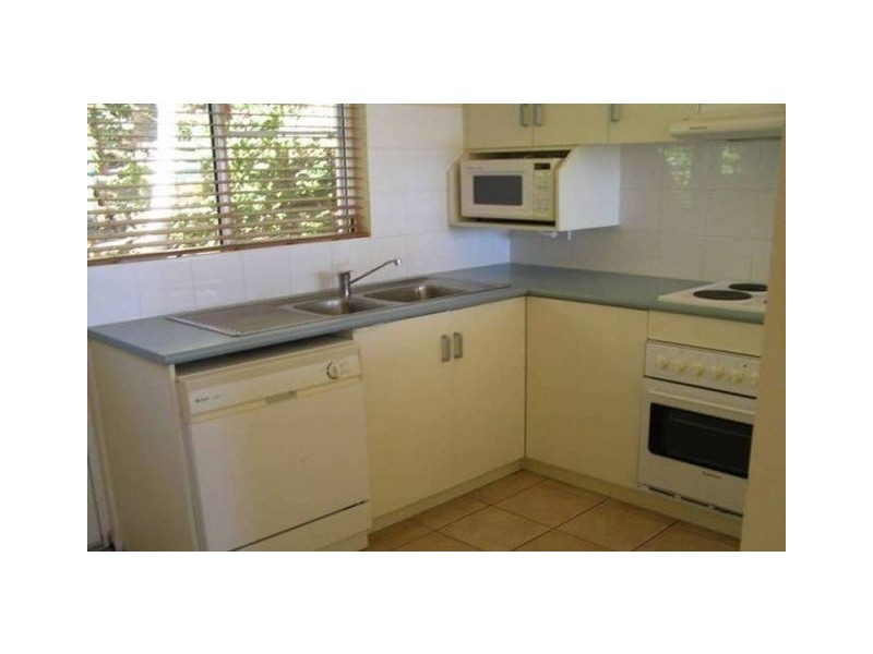 UNIT 25 REEFSIDE VILLAS 12 ESHELBY DRIVE, Cannonvale QLD 4802