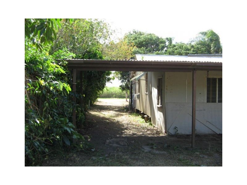 8 CHURCH STREET, Calen QLD 4798