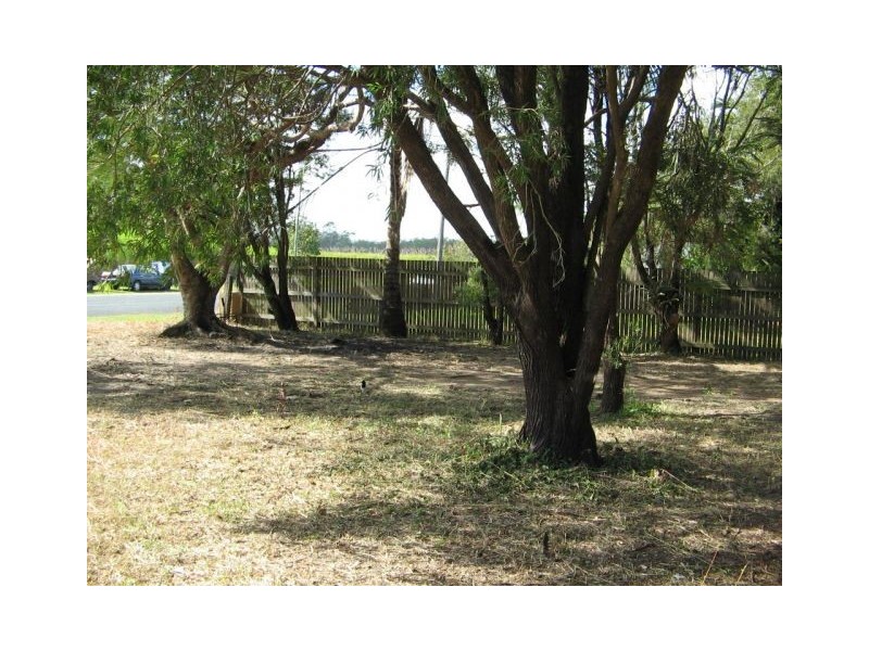 8 CHURCH STREET, Calen QLD 4798