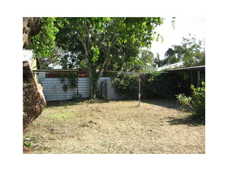 8 CHURCH ST CALEN 4798, Mackay QLD 4740