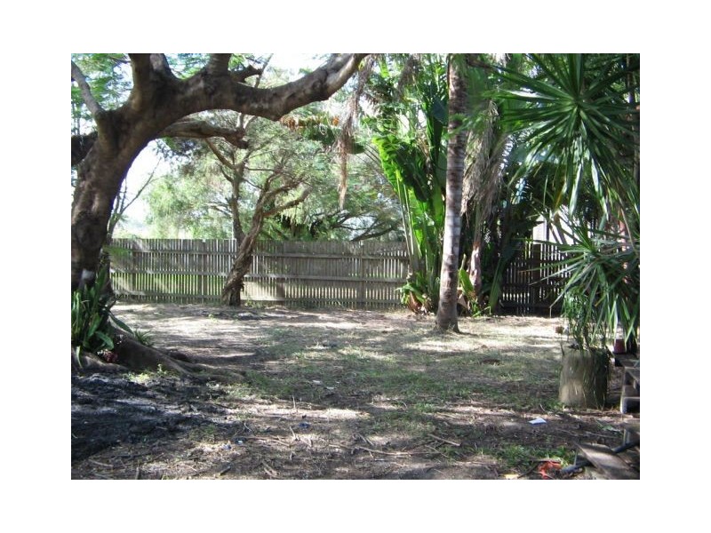 8 CHURCH ST CALEN 4798, Mackay QLD 4740